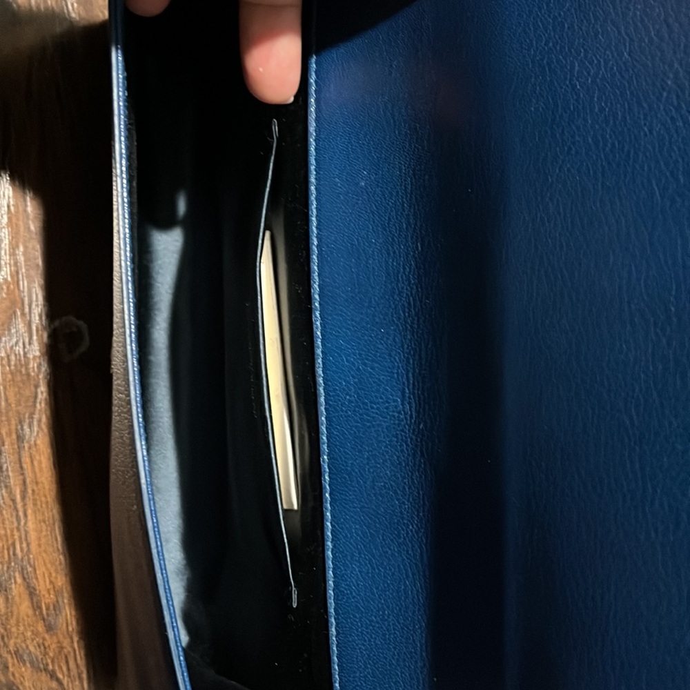 Ysl Clutch In Pristine Condition - image 3